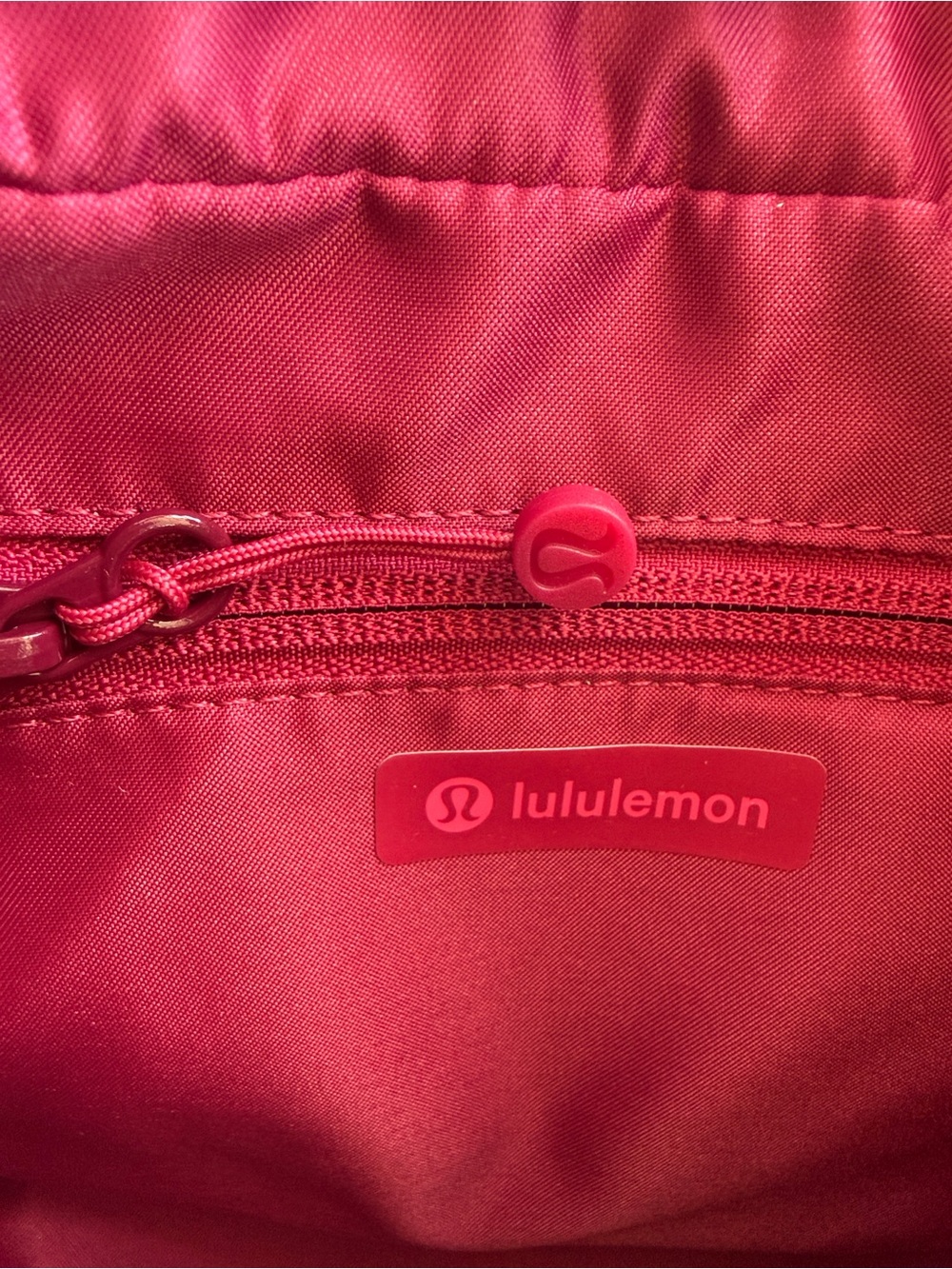 lululemon athletica City Essentials Shoulder Bag in Berry Rumble (BRML) - Picture 8 of 10
